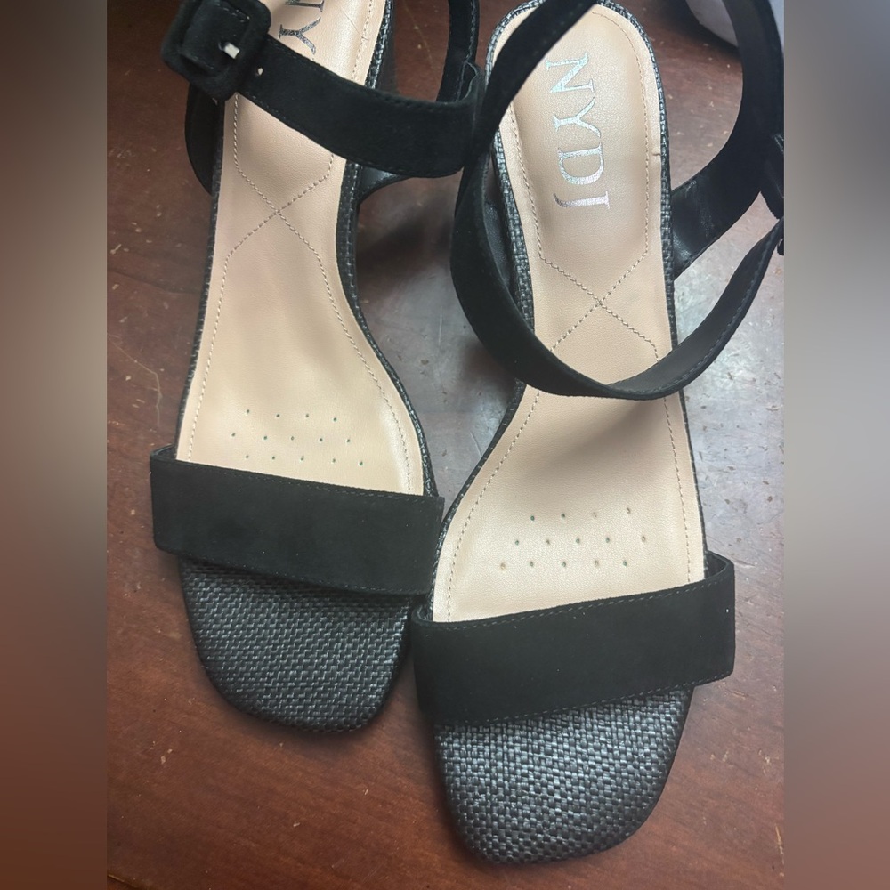 NYDJ black suede strap rubber sole woman’s 2” heel pump buckle comfort luxury 11